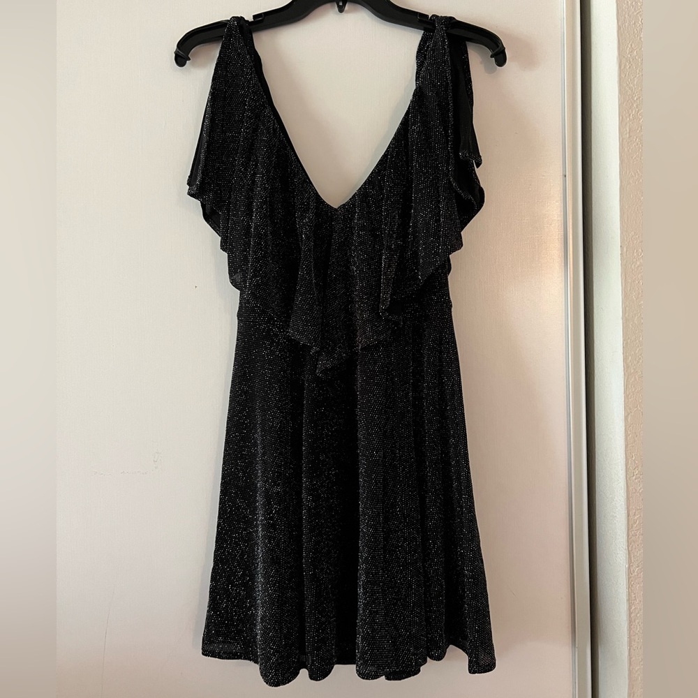 Black Sparkle V-Neck Ruffle Evening Dress